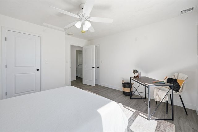 109 Navy Yard Rd, Dracut, MA 01826