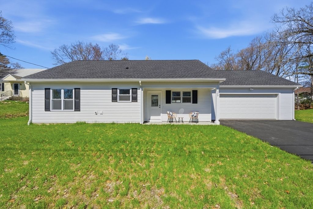 109 Navy Yard Rd, Dracut, MA 01826