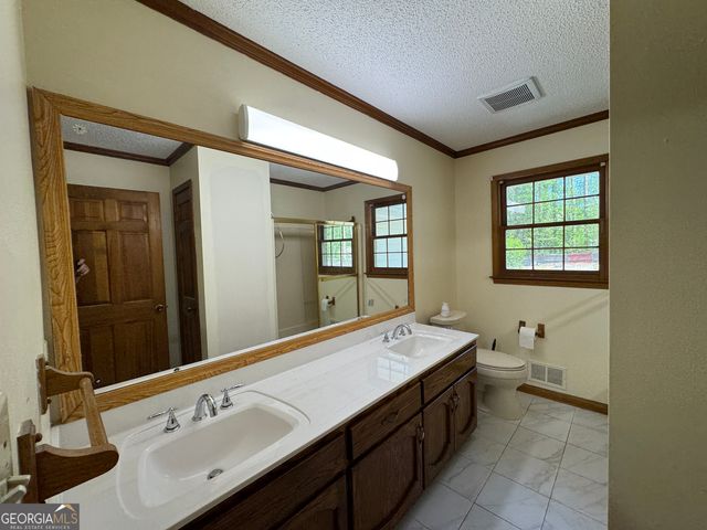 700 Ponderosa Court, Fayetteville, GA 30214