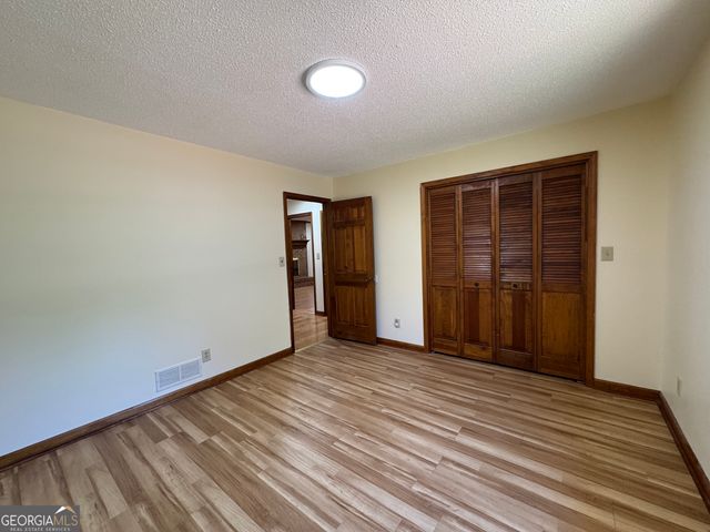 700 Ponderosa Court, Fayetteville, GA 30214