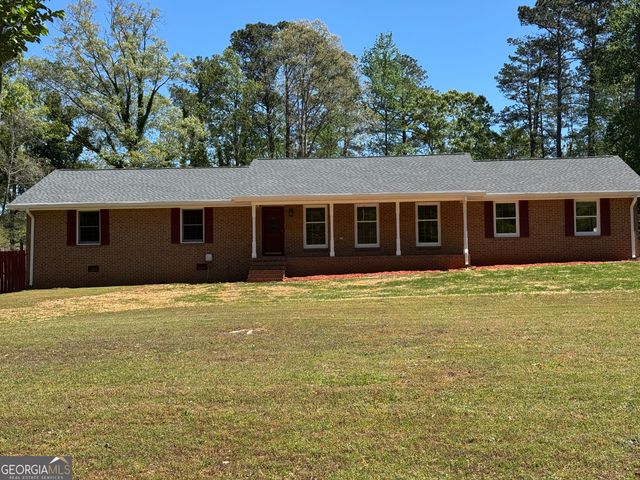 700 Ponderosa Court, Fayetteville, GA 30214