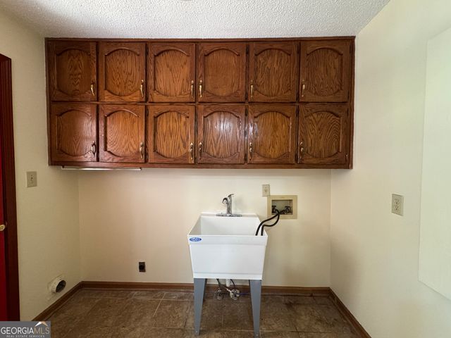 700 Ponderosa Court, Fayetteville, GA 30214