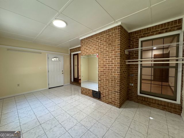 700 Ponderosa Court, Fayetteville, GA 30214