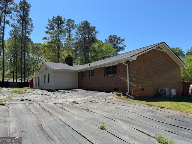 700 Ponderosa Court, Fayetteville, GA 30214