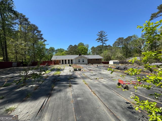 700 Ponderosa Court, Fayetteville, GA 30214