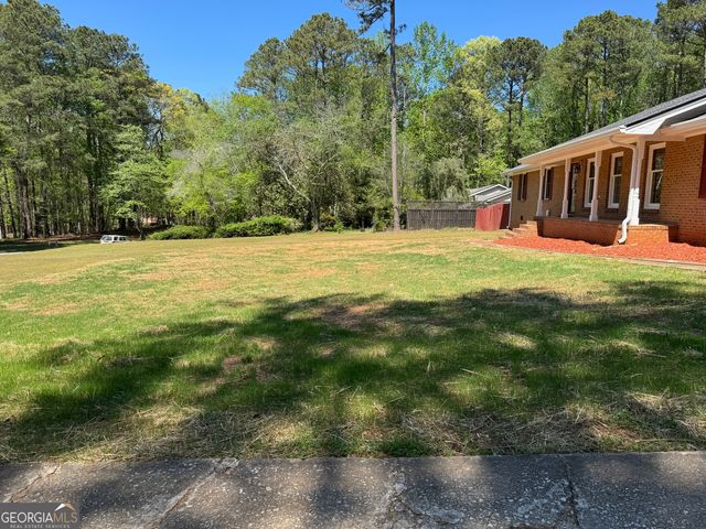 700 Ponderosa Court, Fayetteville, GA 30214