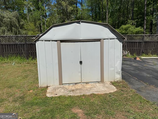 700 Ponderosa Court, Fayetteville, GA 30214