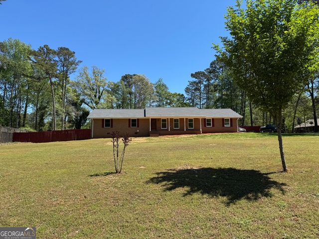 700 Ponderosa Court, Fayetteville, GA 30214