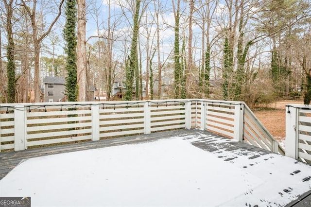 320 Saint Simons Cove, Lawrenceville, GA 30044
