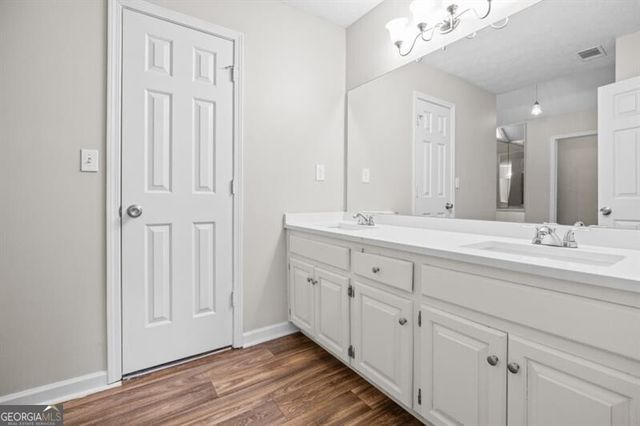 320 Saint Simons Cove, Lawrenceville, GA 30044