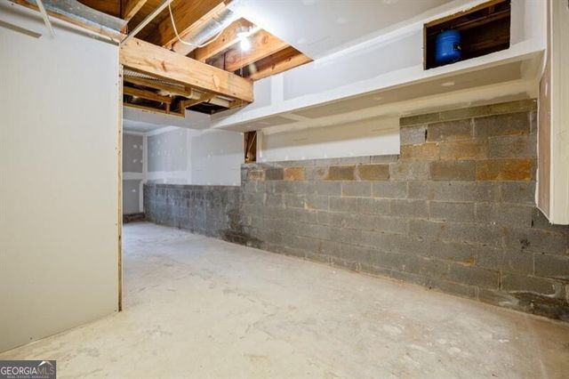320 Saint Simons Cove, Lawrenceville, GA 30044