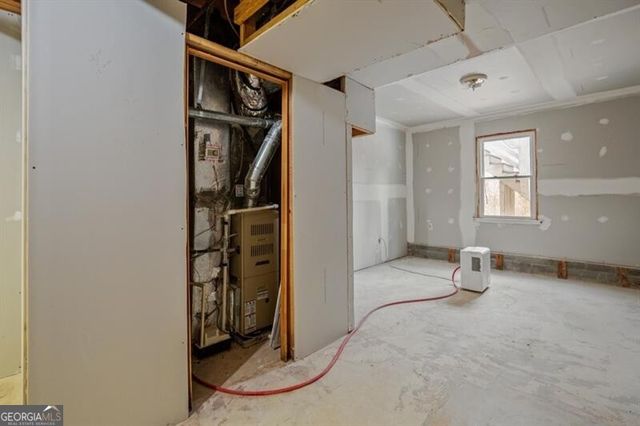 320 Saint Simons Cove, Lawrenceville, GA 30044