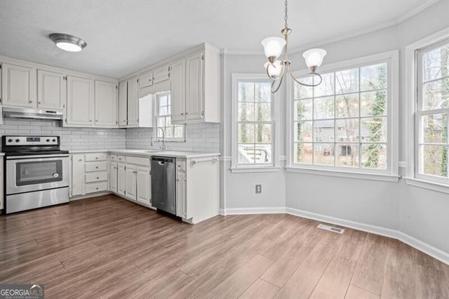 320 Saint Simons Cove, Lawrenceville, GA 30044