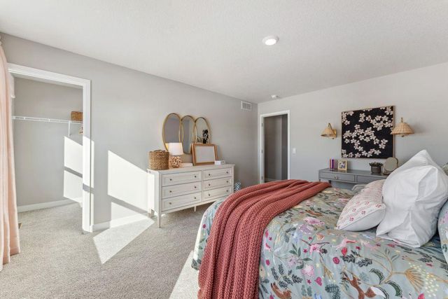 1830 Marsh View Terrace, Shakopee, MN 55379