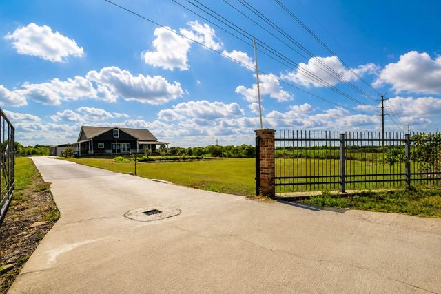 21902 Ramsey Road, Crosby, TX 77532