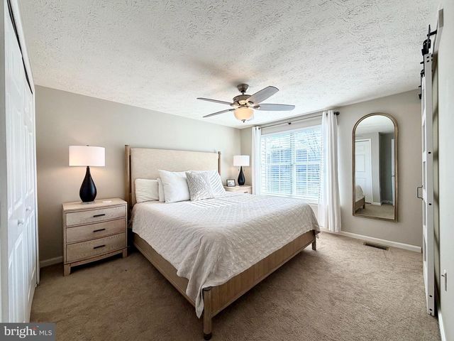 1011 NELSON CT NE, Leesburg, VA 20176