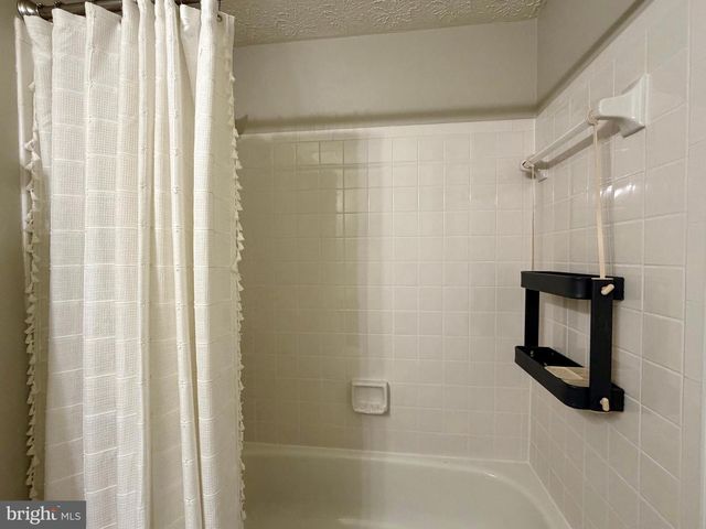 1011 NELSON CT NE, Leesburg, VA 20176