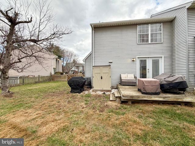 1011 NELSON CT NE, Leesburg, VA 20176