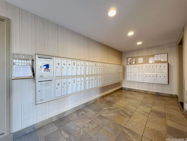 927 Prospect Street 202, Honolulu, HI 96822