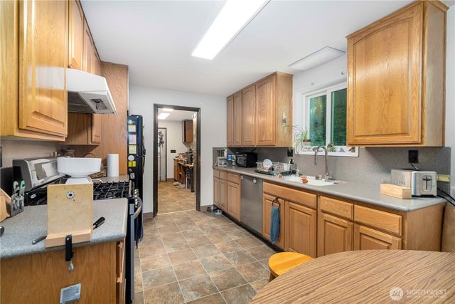 24498 Polte Road, Sedro Woolley, WA 98284