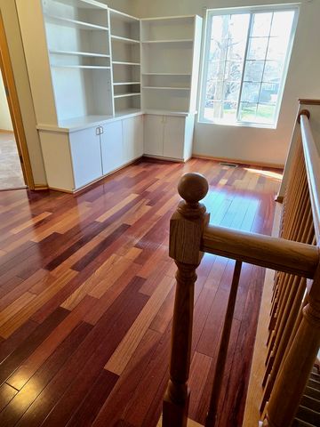 308 Windsor Court C, South Elgin, IL 60177