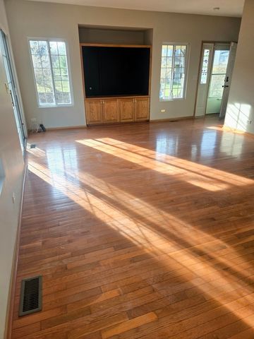 308 Windsor Court C, South Elgin, IL 60177