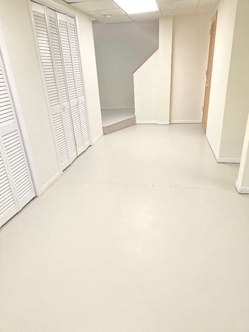 308 Windsor Court C, South Elgin, IL 60177