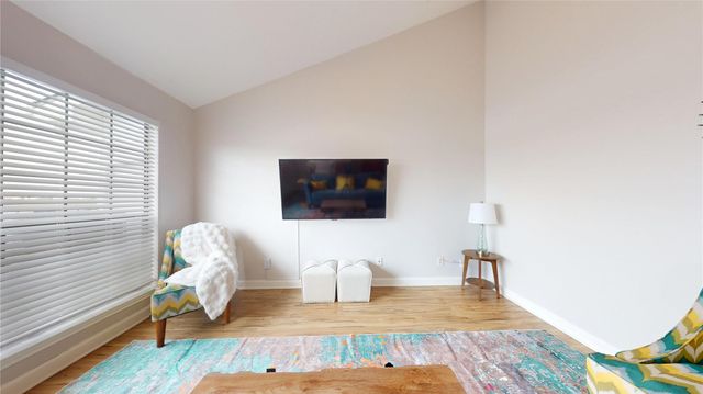 10429 Schaper Road, Galveston, TX 77554