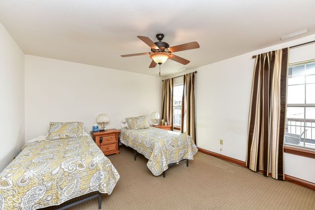 4739 W Harrisburg Court, New Palestine, IN 46163