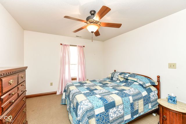 4739 W Harrisburg Court, New Palestine, IN 46163