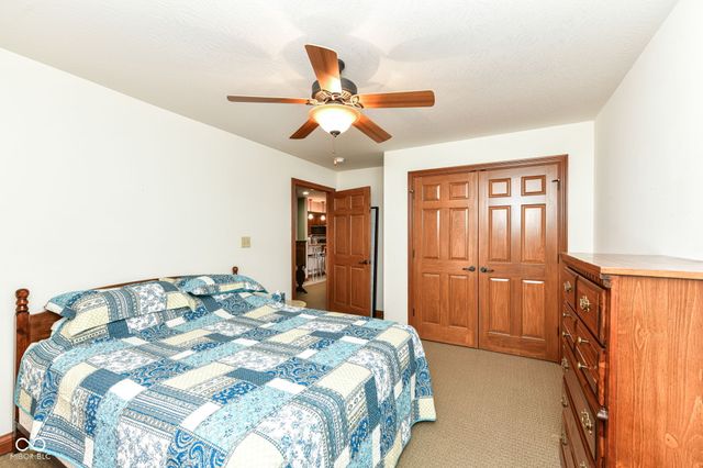 4739 W Harrisburg Court, New Palestine, IN 46163