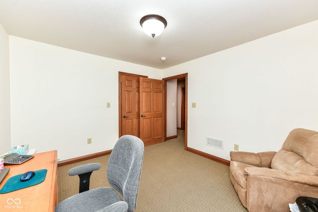 4739 W Harrisburg Court, New Palestine, IN 46163