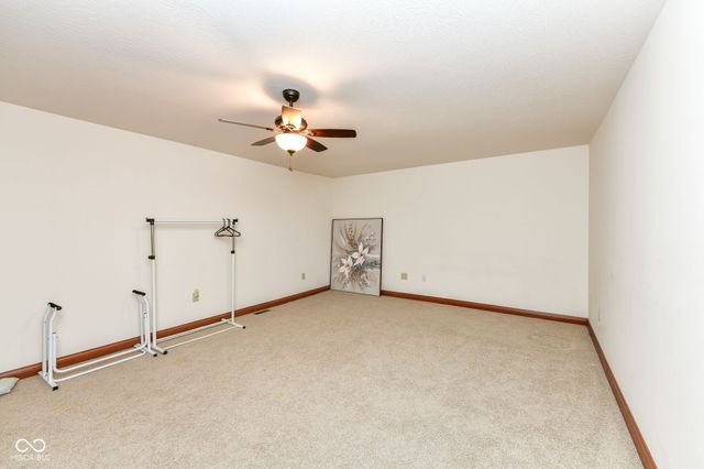 4739 W Harrisburg Court, New Palestine, IN 46163