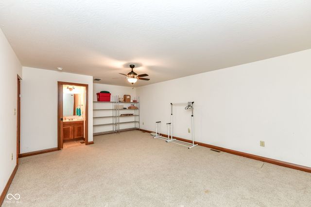 4739 W Harrisburg Court, New Palestine, IN 46163