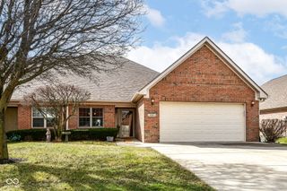 4739 W Harrisburg Court, New Palestine, IN 46163