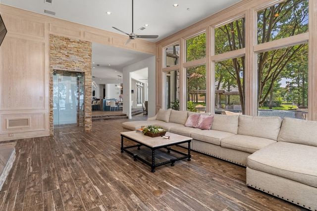 106 Brentwood Drive, Trinidad, TX 75163