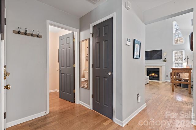 11138 Saintsbury Place, Charlotte, NC 28270