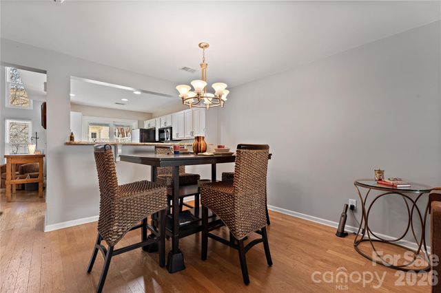 11138 Saintsbury Place, Charlotte, NC 28270