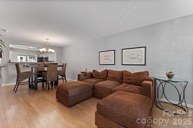 11138 Saintsbury Place, Charlotte, NC 28270