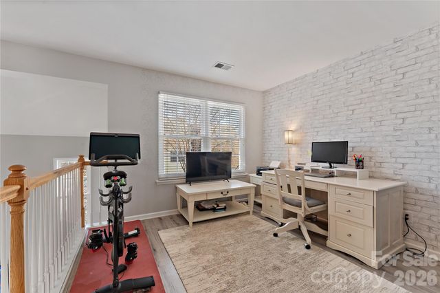 11138 Saintsbury Place, Charlotte, NC 28270