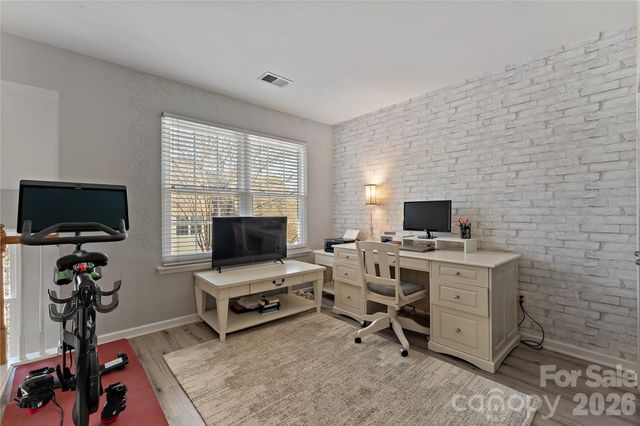 11138 Saintsbury Place, Charlotte, NC 28270