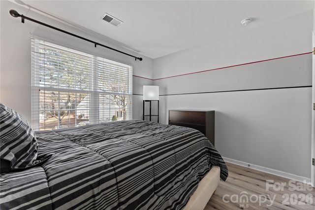 11138 Saintsbury Place, Charlotte, NC 28270