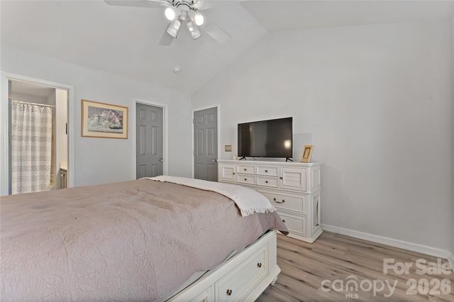 11138 Saintsbury Place, Charlotte, NC 28270