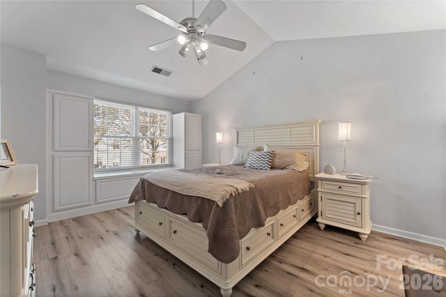 11138 Saintsbury Place, Charlotte, NC 28270