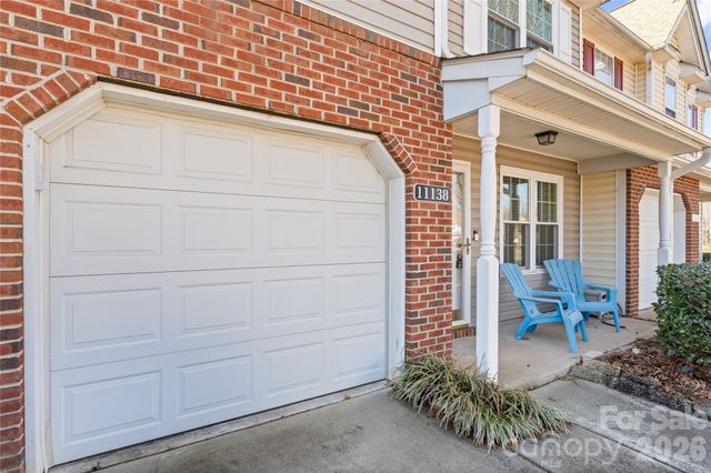 11138 Saintsbury Place, Charlotte, NC 28270