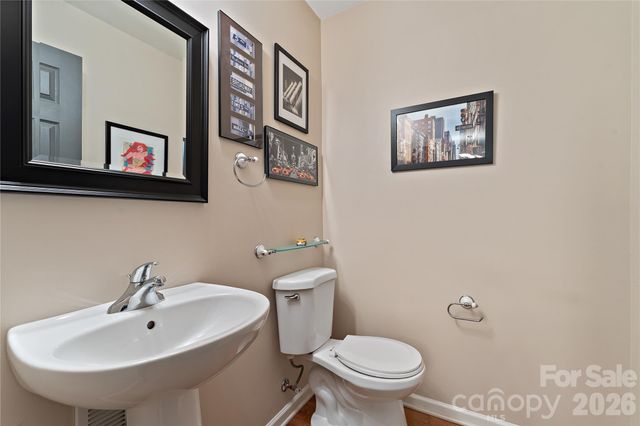 11138 Saintsbury Place, Charlotte, NC 28270