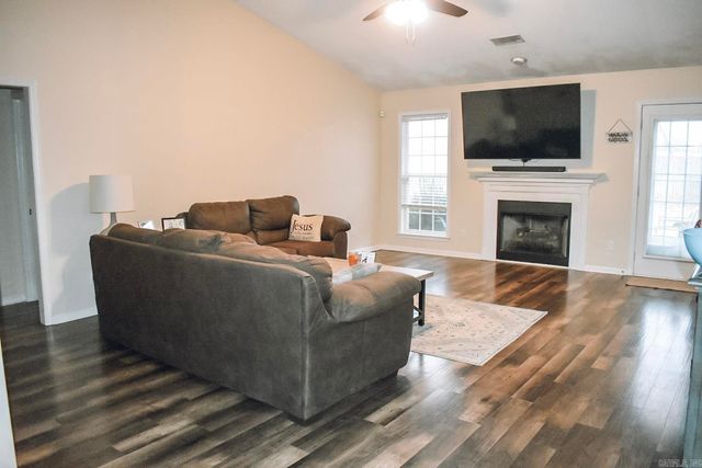 2660 Clayburne Dr, Jonesboro, AR 72405