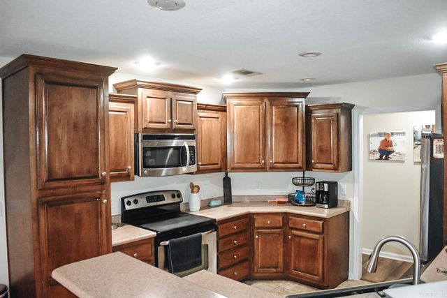 2660 Clayburne Dr, Jonesboro, AR 72405