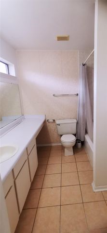 8313 Augustine Drive B, Houston, TX 77036