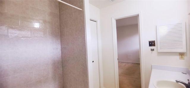 8313 Augustine Drive B, Houston, TX 77036